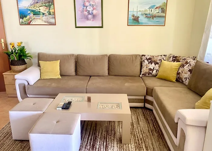 Four Seasons Lägenhet