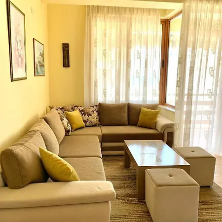 Four Seasons Golem Golem (Tirana)